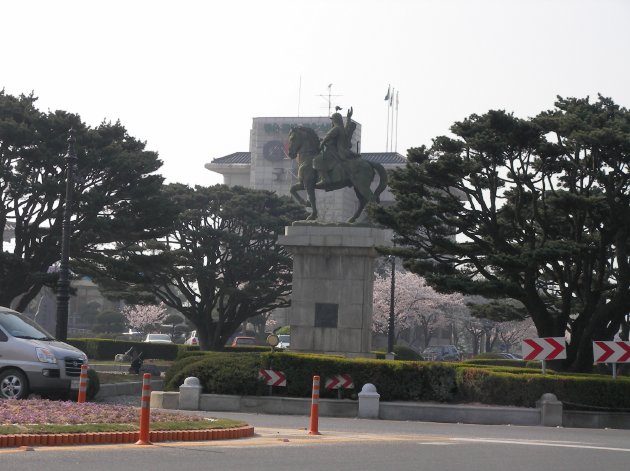 階伯将軍銅像